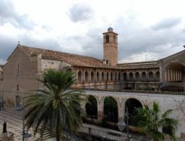 Iglesia y Convento de la Santa Cruz (Llombai)