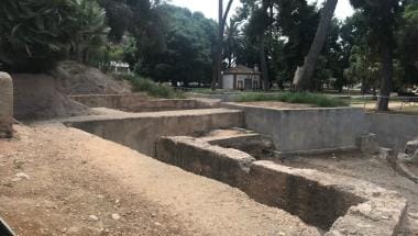 Ruinas del Palacio Real en los Jardines de Viveros