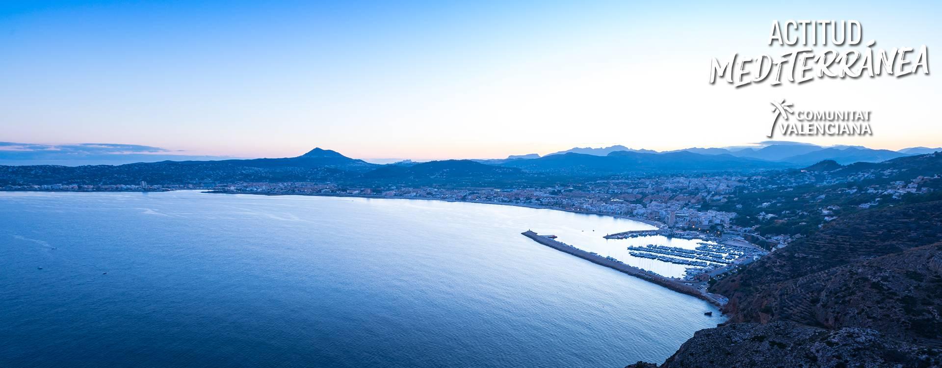 Panoràmica del poble i port de Dénia